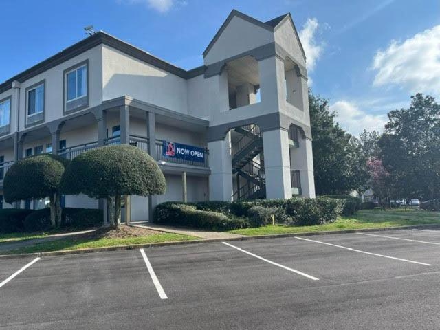 6 Norcross, Ga Hotel
